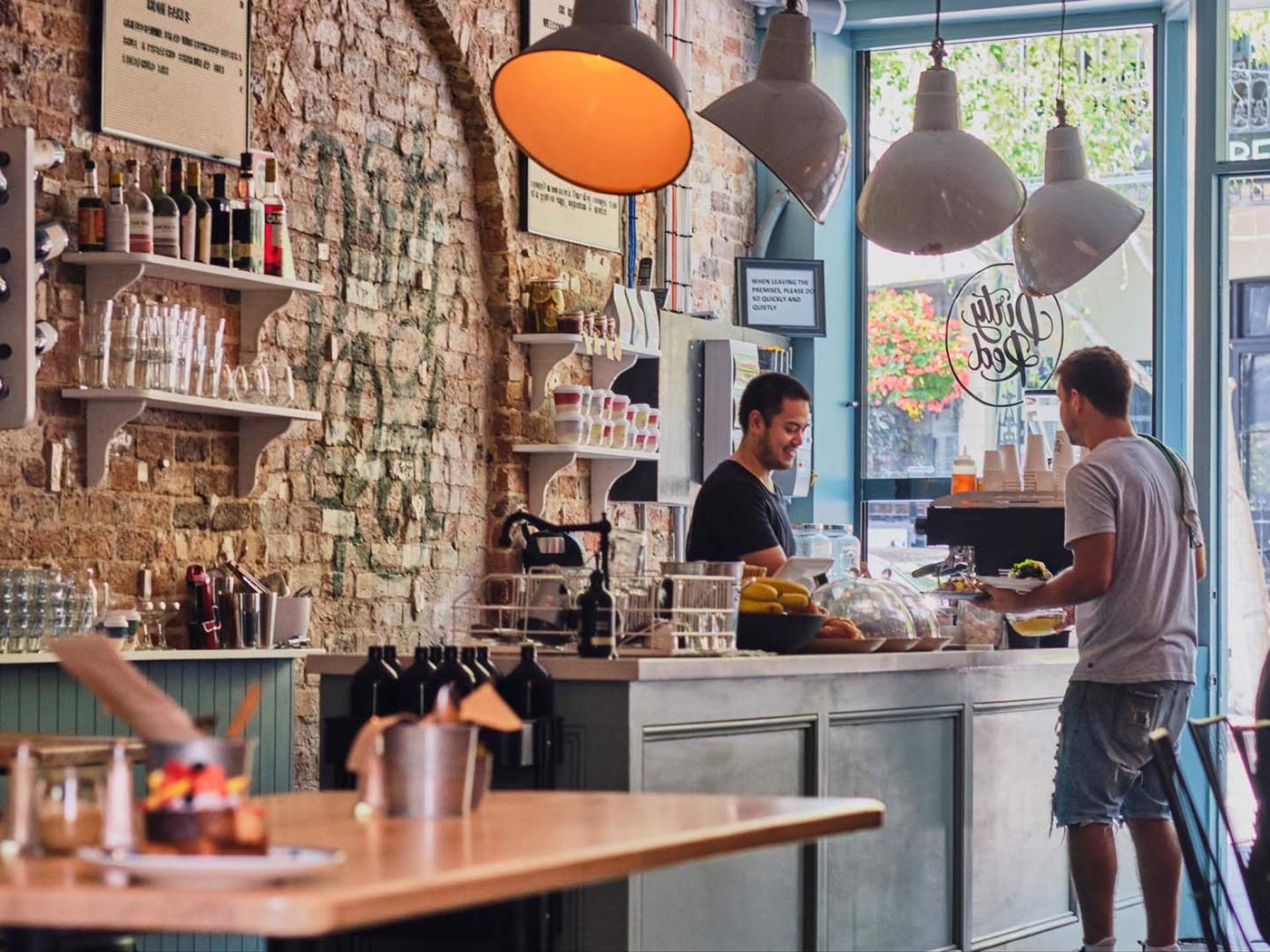 Cafés and shopfronts along Glebe Point Road